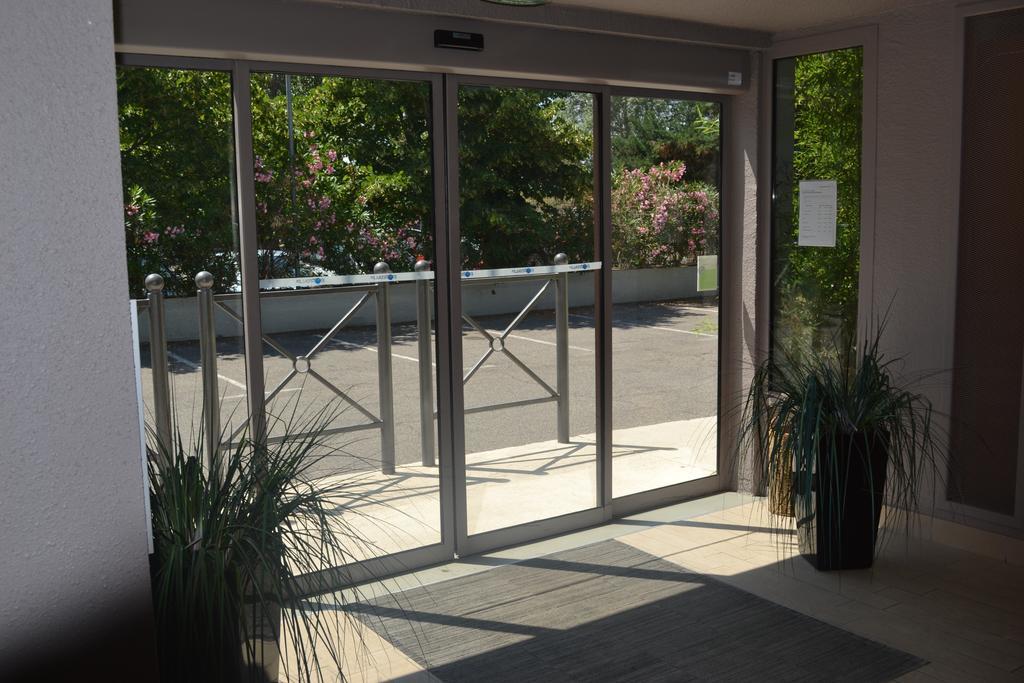 Campanile Arles Hotel Exterior photo