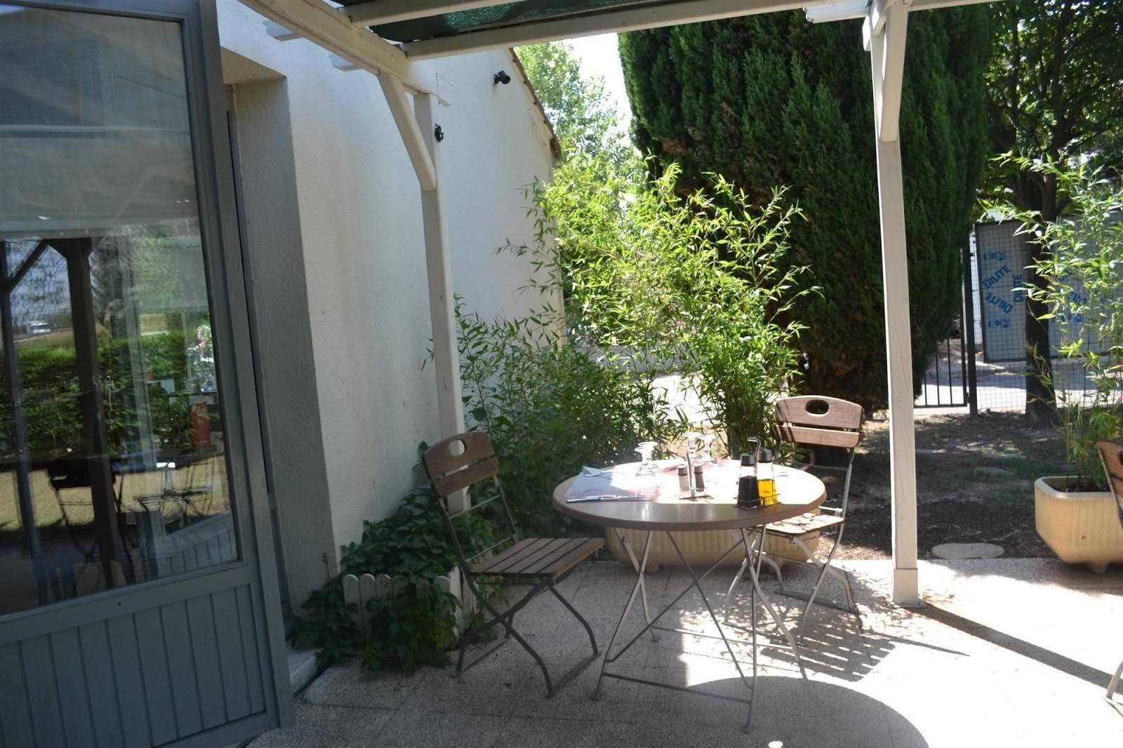 Campanile Arles Hotel Exterior photo
